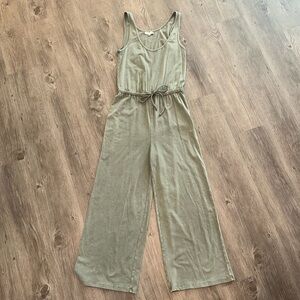 Z Supply Jumpsuit size xs cropped never worn